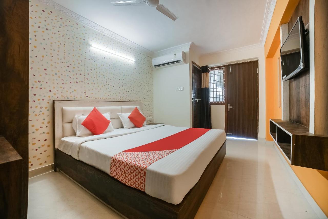 Oyo 70390 Hotel Payal Inn Джабалпур Экстерьер фото